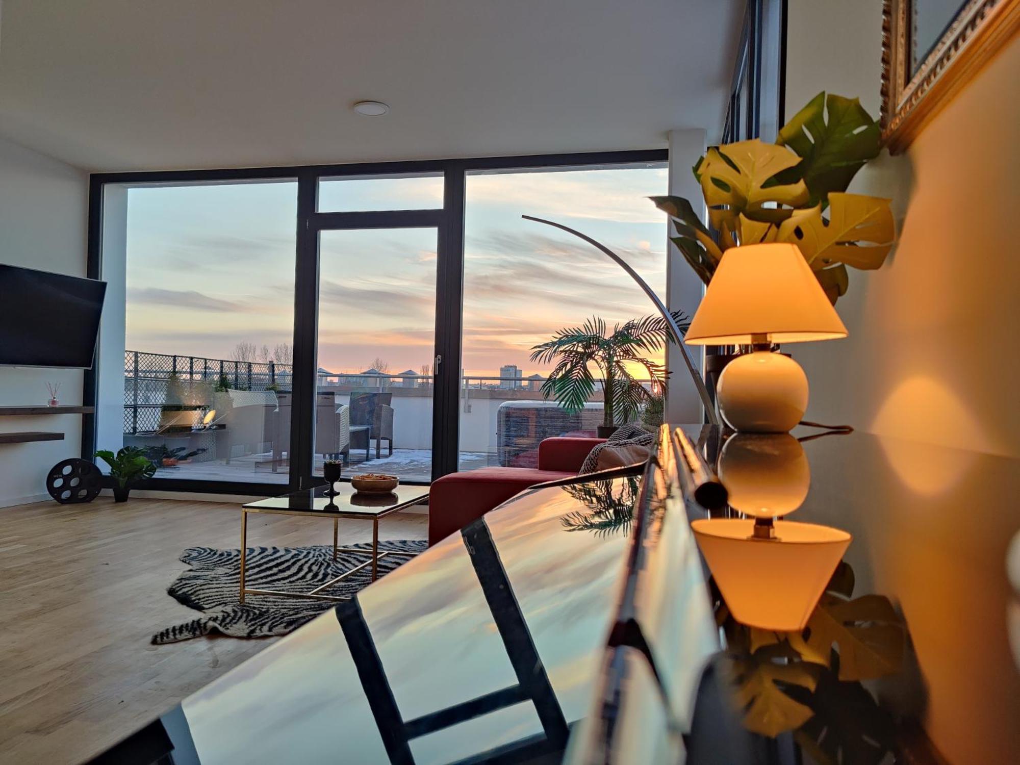 Maisonette-Penthouse Inklusive Whirlpool Ueber Den Daechern Von มัคเดอบวร์ก ภายนอก รูปภาพ